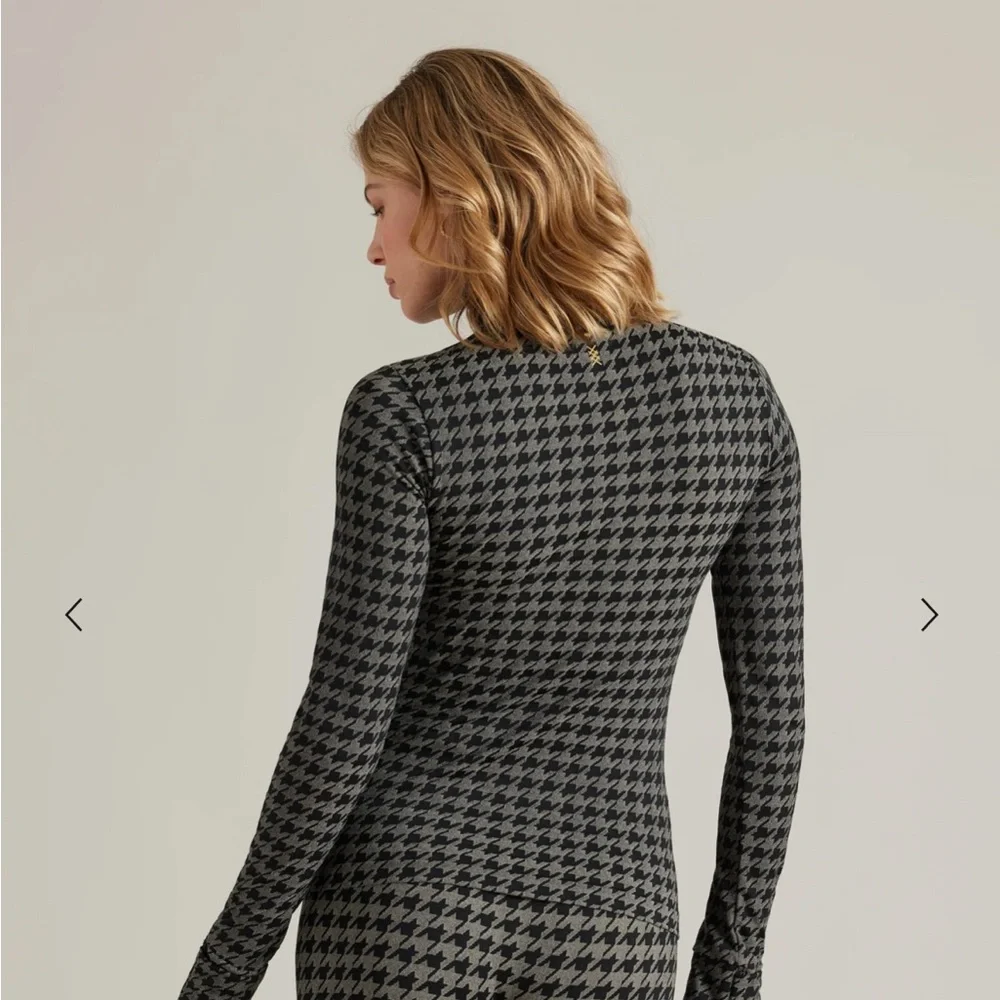 RHONE Houndstooth Seamless Base 1/4 Zip - Picture 2 of 3